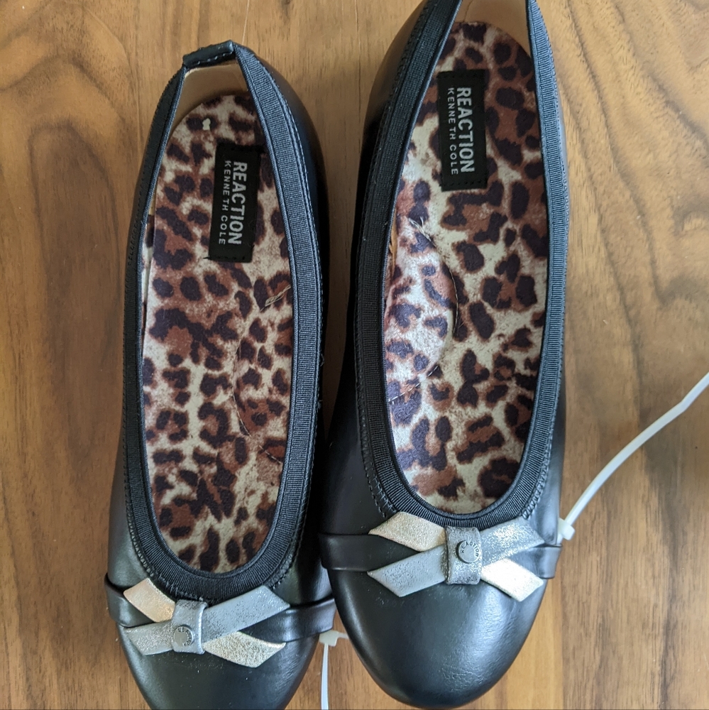 Kenneth Cole Reaction Ballet Flats